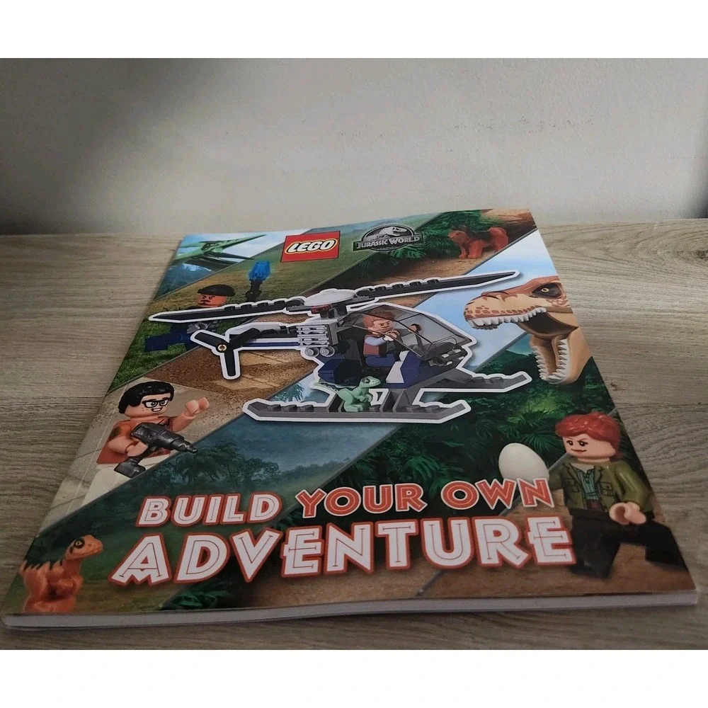 LEGO Jurassic‎ World Build Your Own Adventure Book